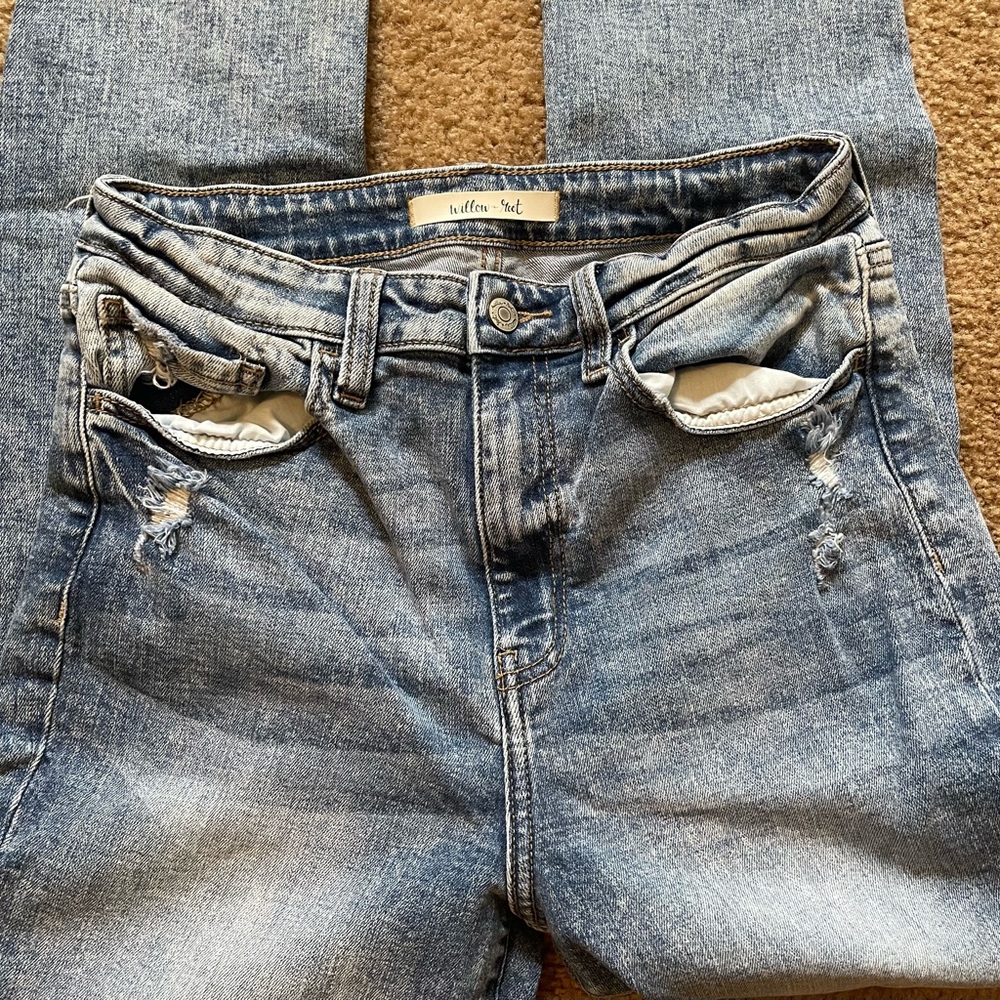 Willow & Root Size 28 The Mom Fit Jeans from buckle - Picture 2 of 4